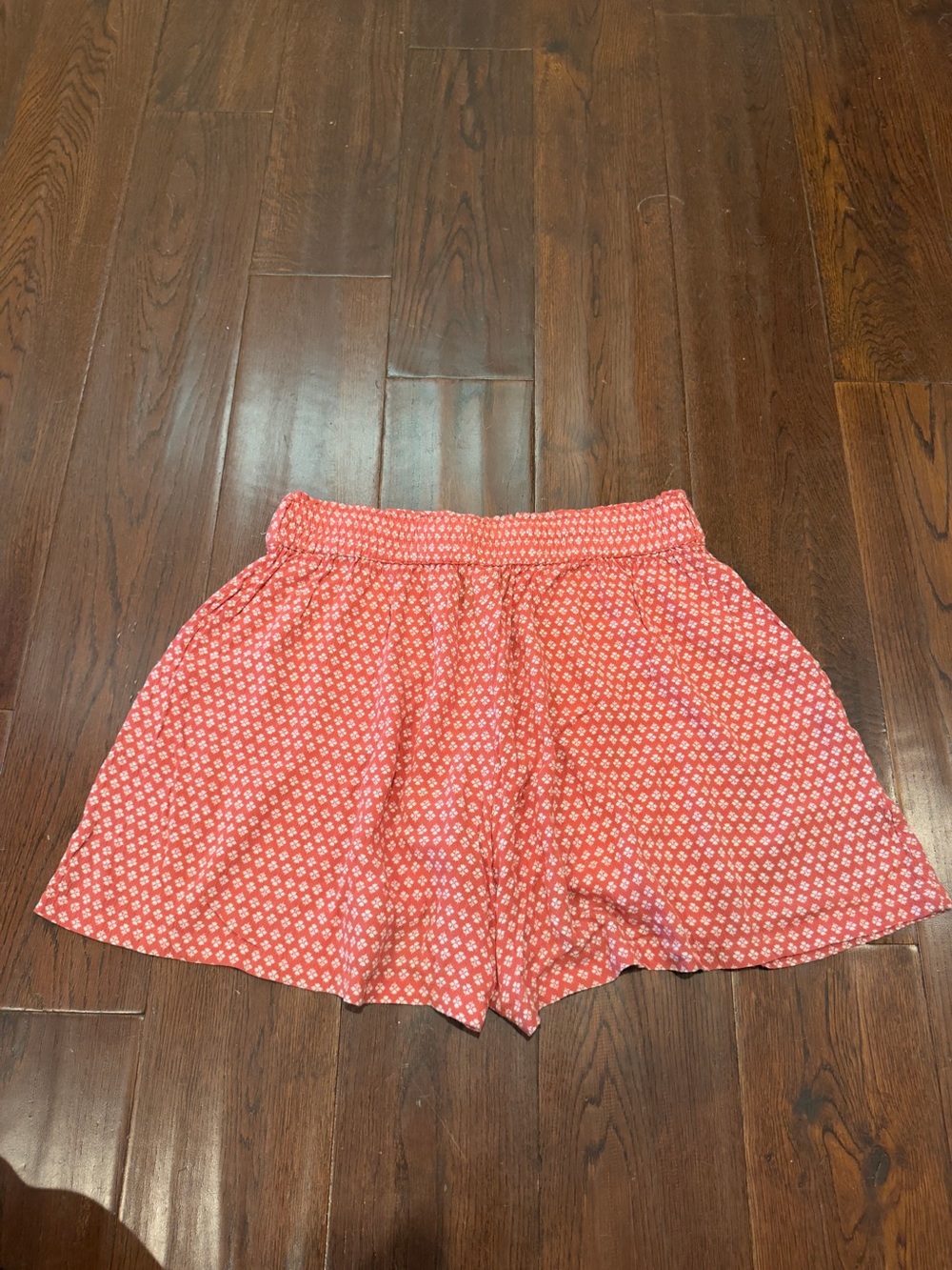 Primark Flowy Patterned Shorts - Picture 2 of 4
